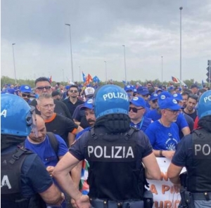 G7 LA PROTESTA/ I lavoratori di Leonardo allontanati dalla Polizia